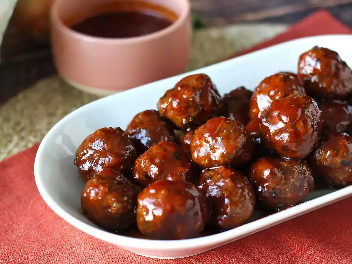 Meatballs in air fryer with sweet and sour sauce barbecue style: easy and tasty recipe - photo 4