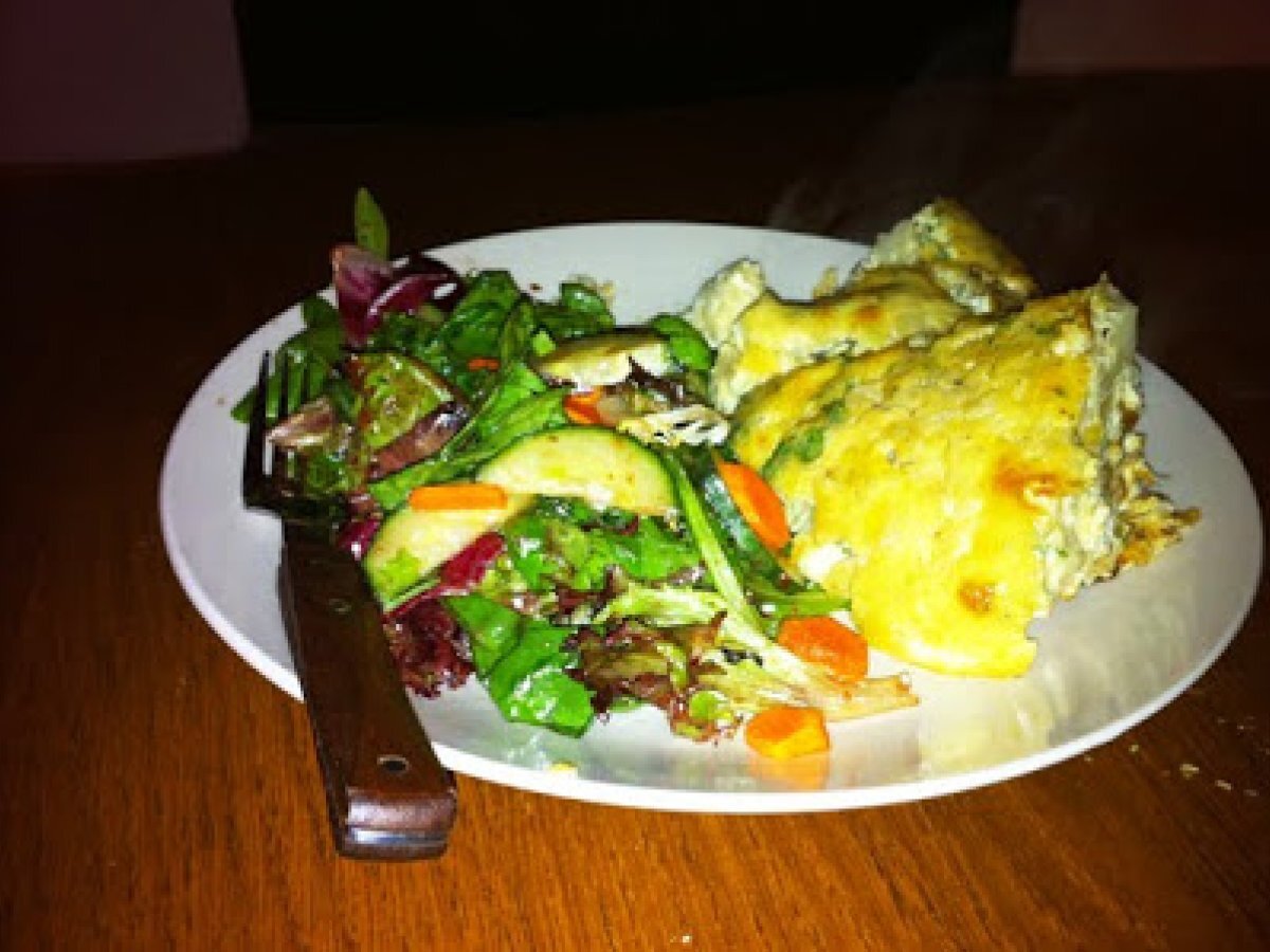 Meatless Monday: Cauliflower & Caramelized Onion Frittata and Figgy Salad