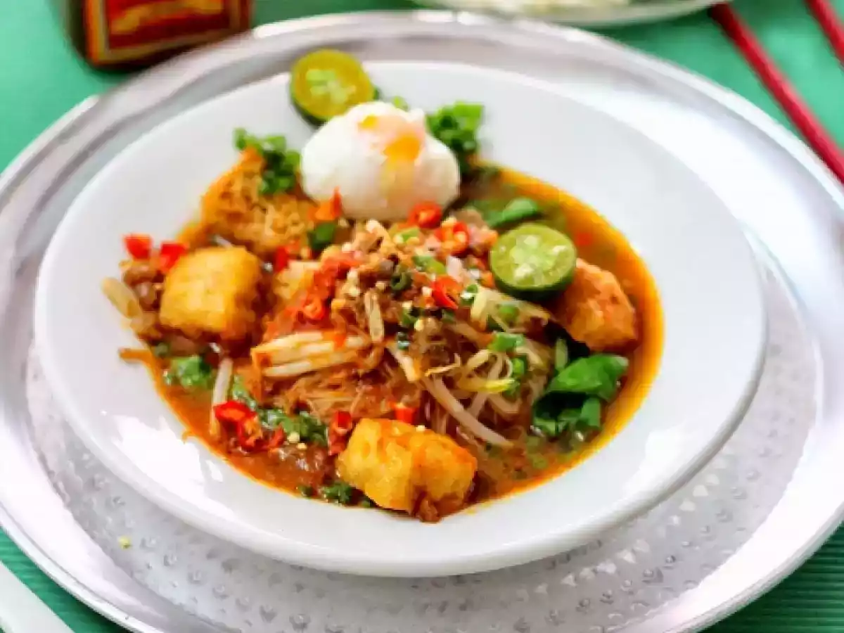 Mee Siam Kuah/Gravy (Vegetarian)