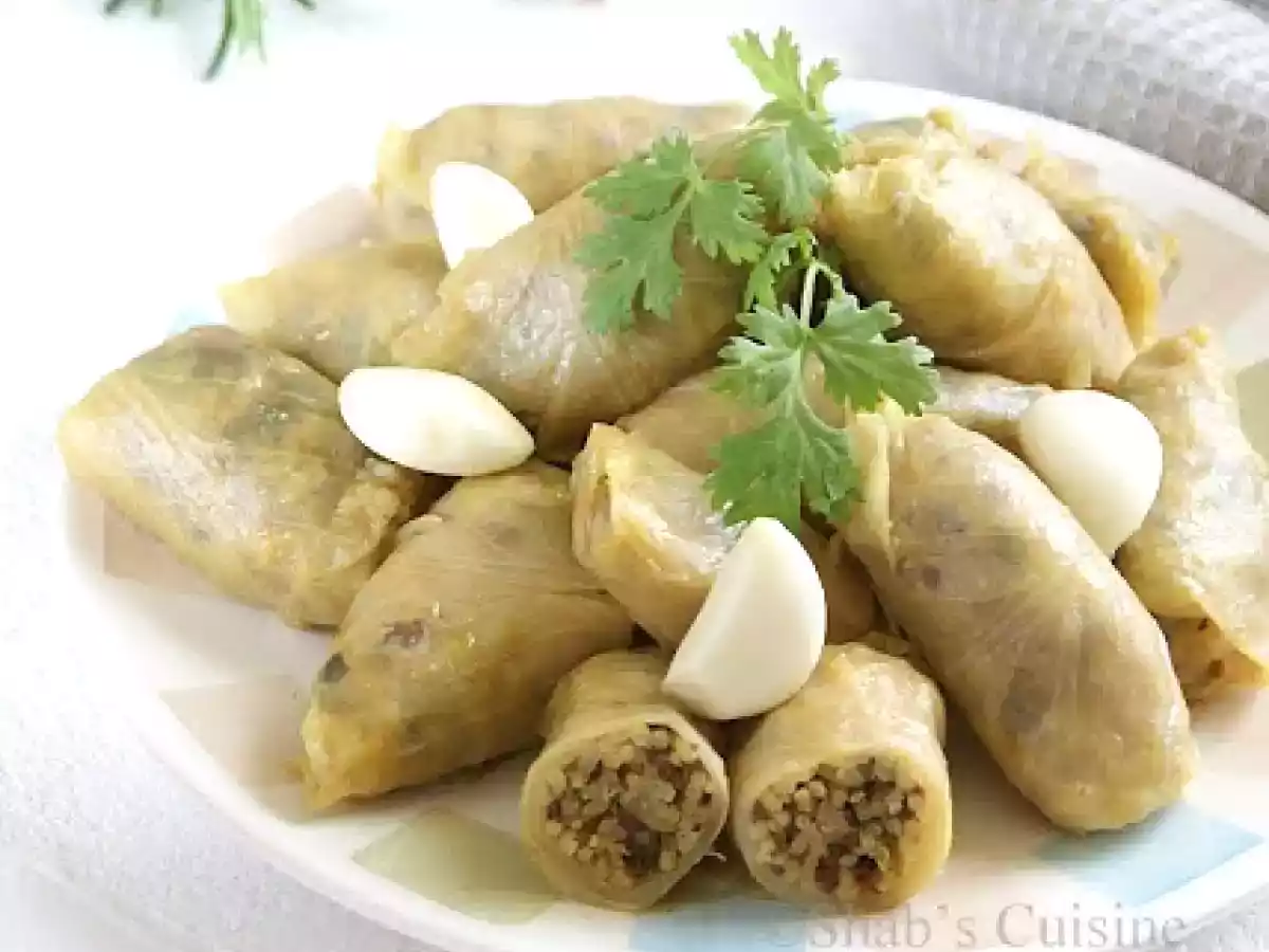 Mehshi Malfouf (Stuffed Cabbage rolls) - photo 2