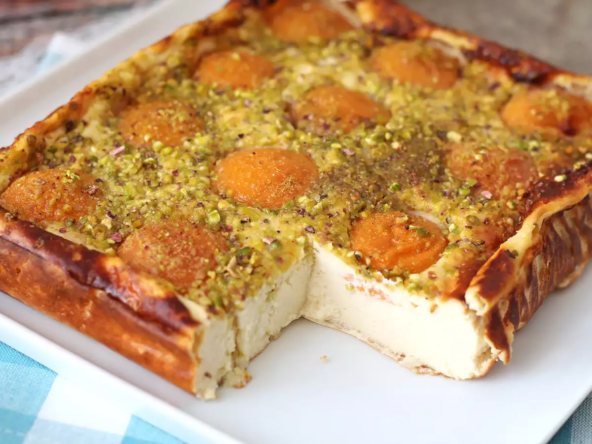 Melt-in-your-mouth apricot cheesecake - photo 6