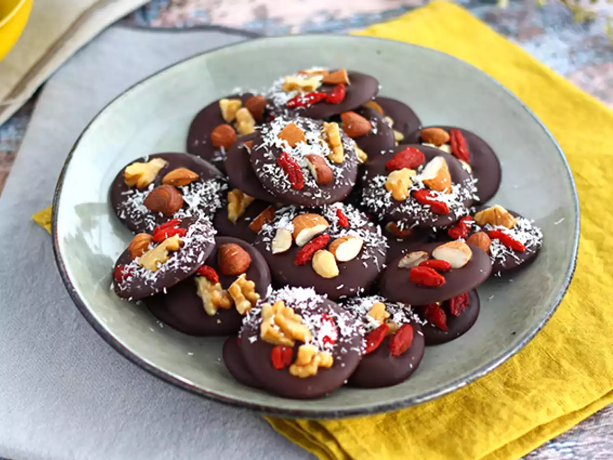 Mendiants: chocolate with dried fruits