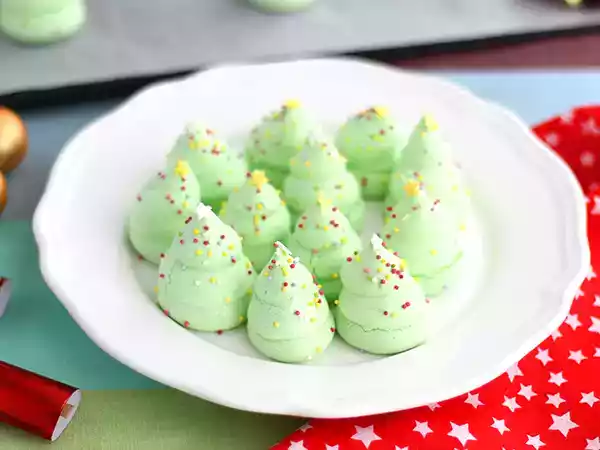 Recipe Meringue christmas trees - video recipe !
