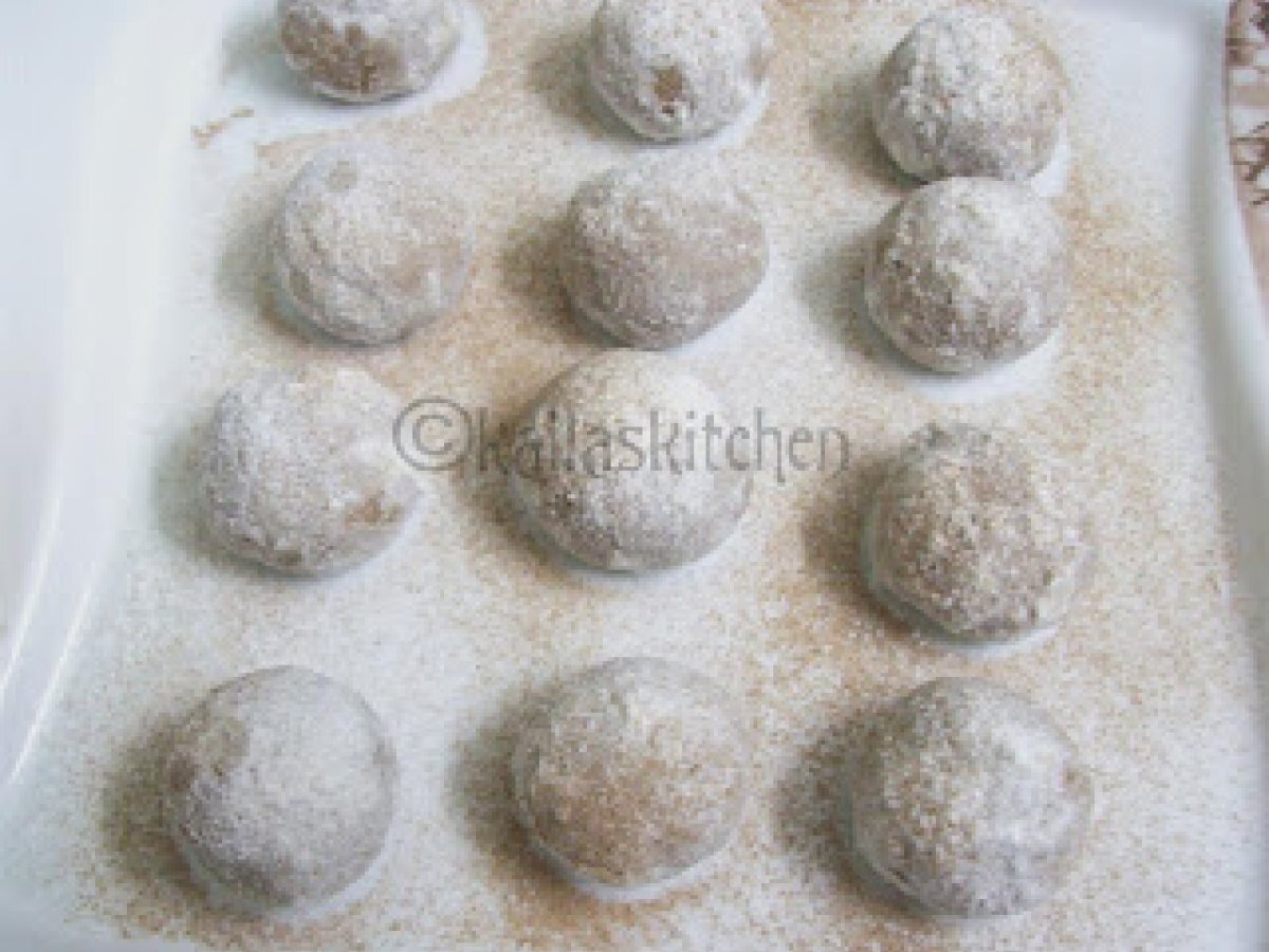 Mexican Wedding Cookies for Global Kadai Event and Thai Velli Kolam