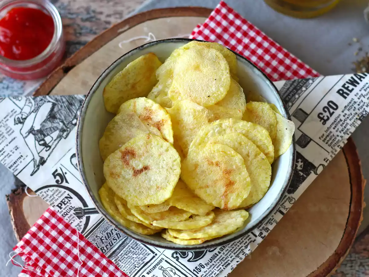 Microwaved potato chips - photo 2