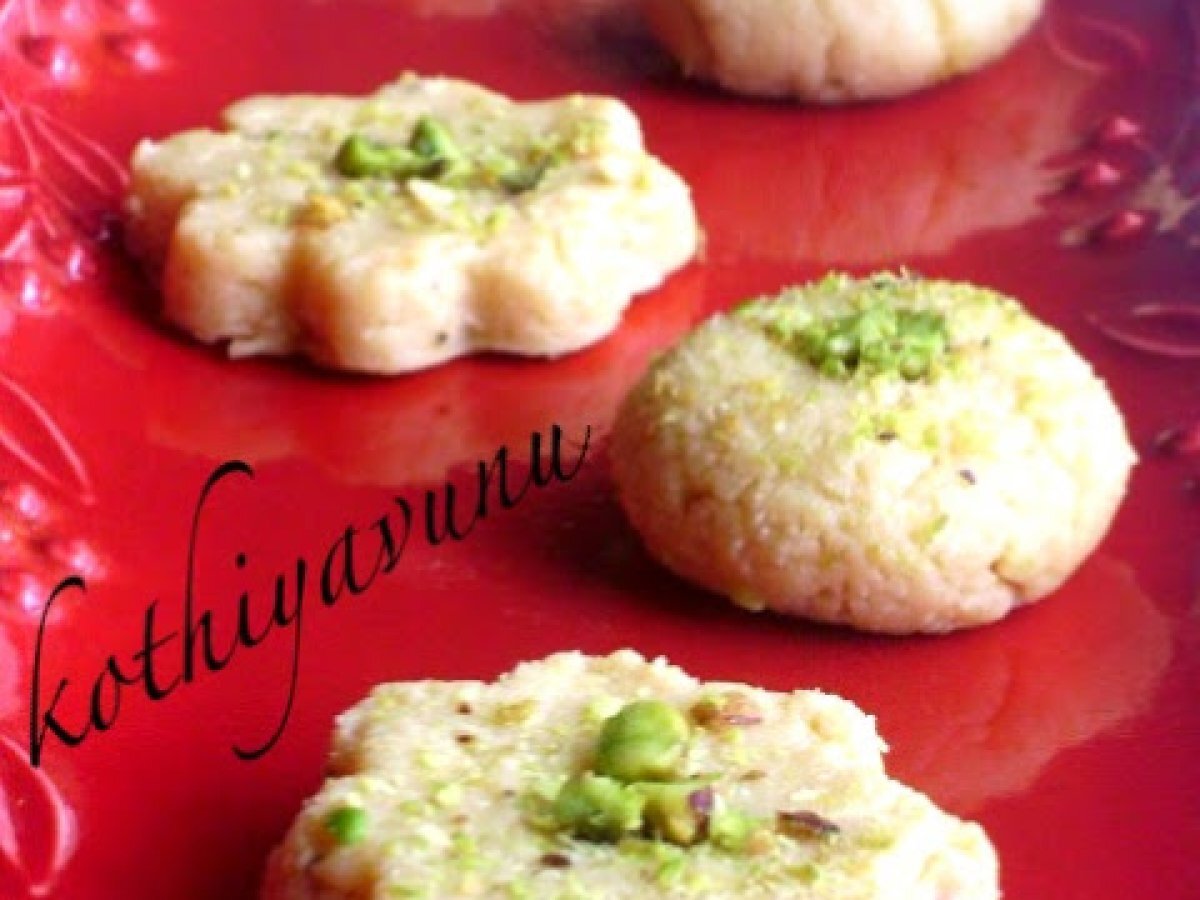 Milk Sweet /Milk/Doodh Peda - Microwave Version