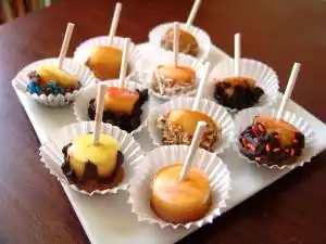 Mini caramel apples