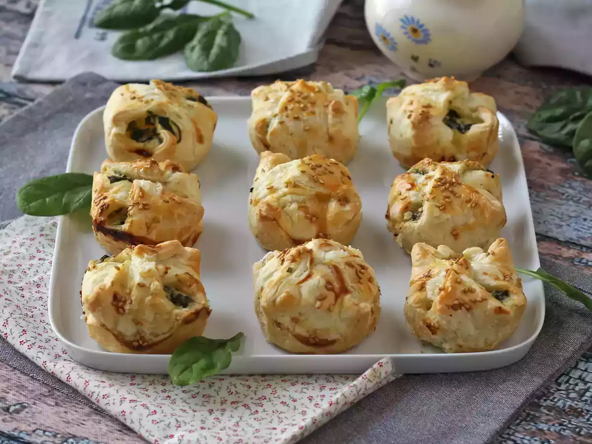 Mini spinach and goat's cheese puff pastries - photo 5
