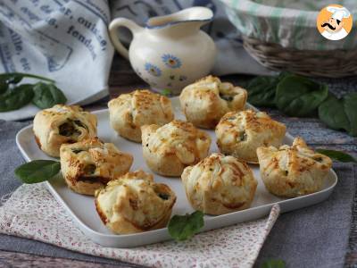 Mini spinach and goat's cheese puff pastries - photo 4