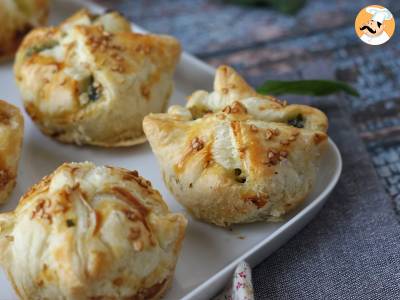 Mini spinach and goat's cheese puff pastries - photo 7