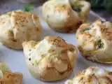 Mini spinach and goat's cheese puff pastries, photo 1