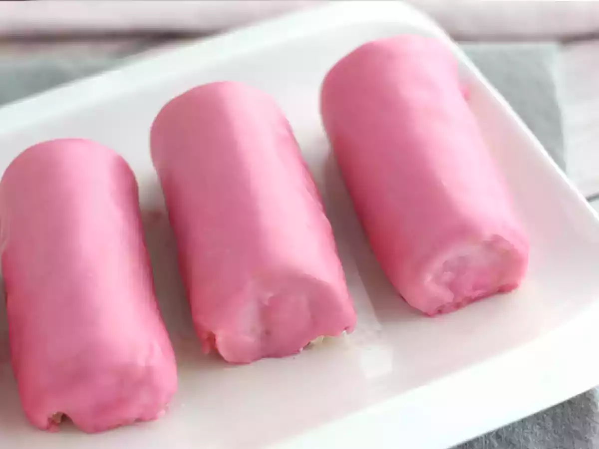 Mini strawberry rolls, pink panthers - photo 4
