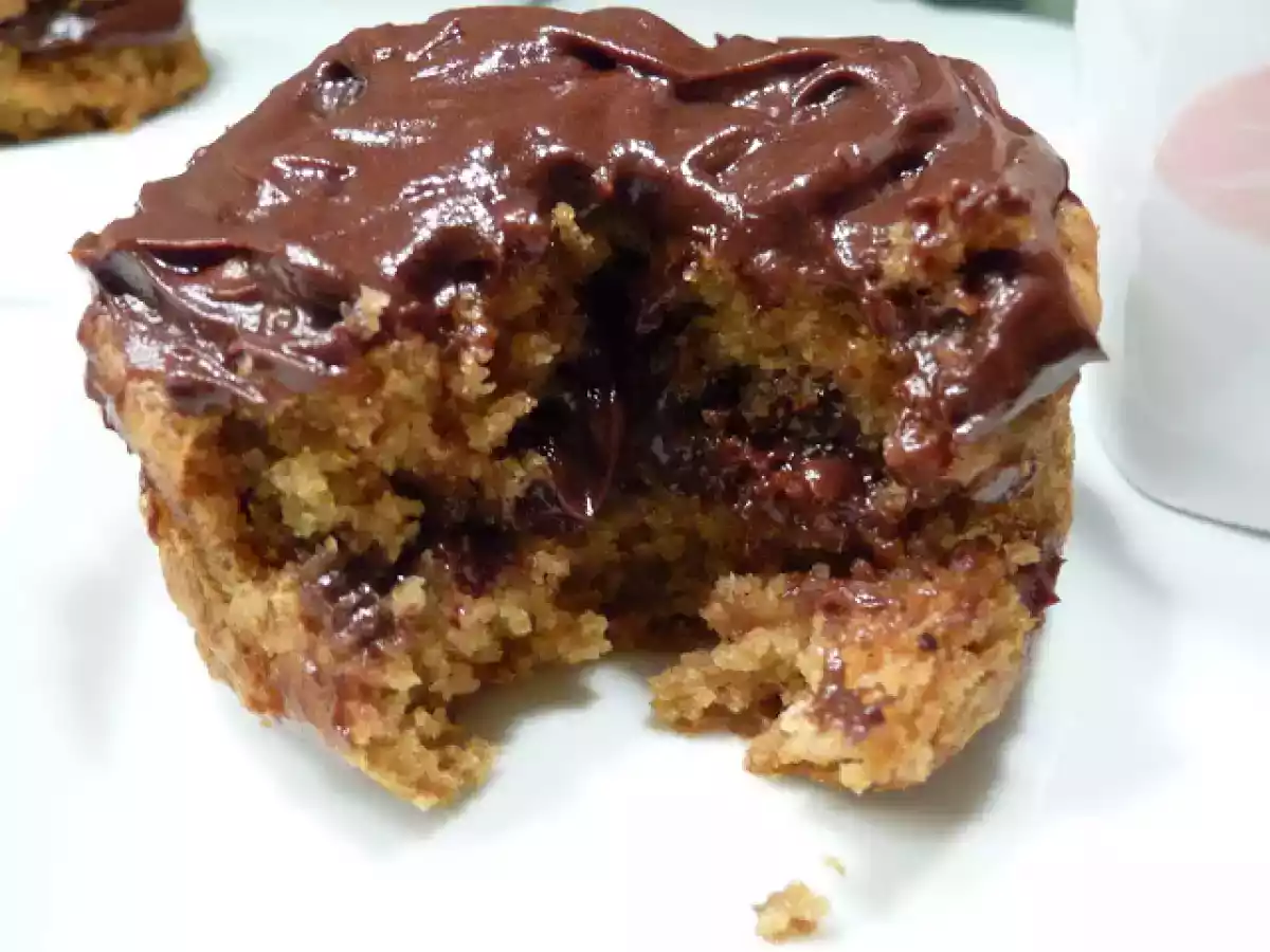 Mini Vanilla Cakes with Chocolate-Mascarpone Cheese - photo 2