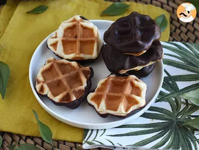 Mini waffles with chocolate, photo 4