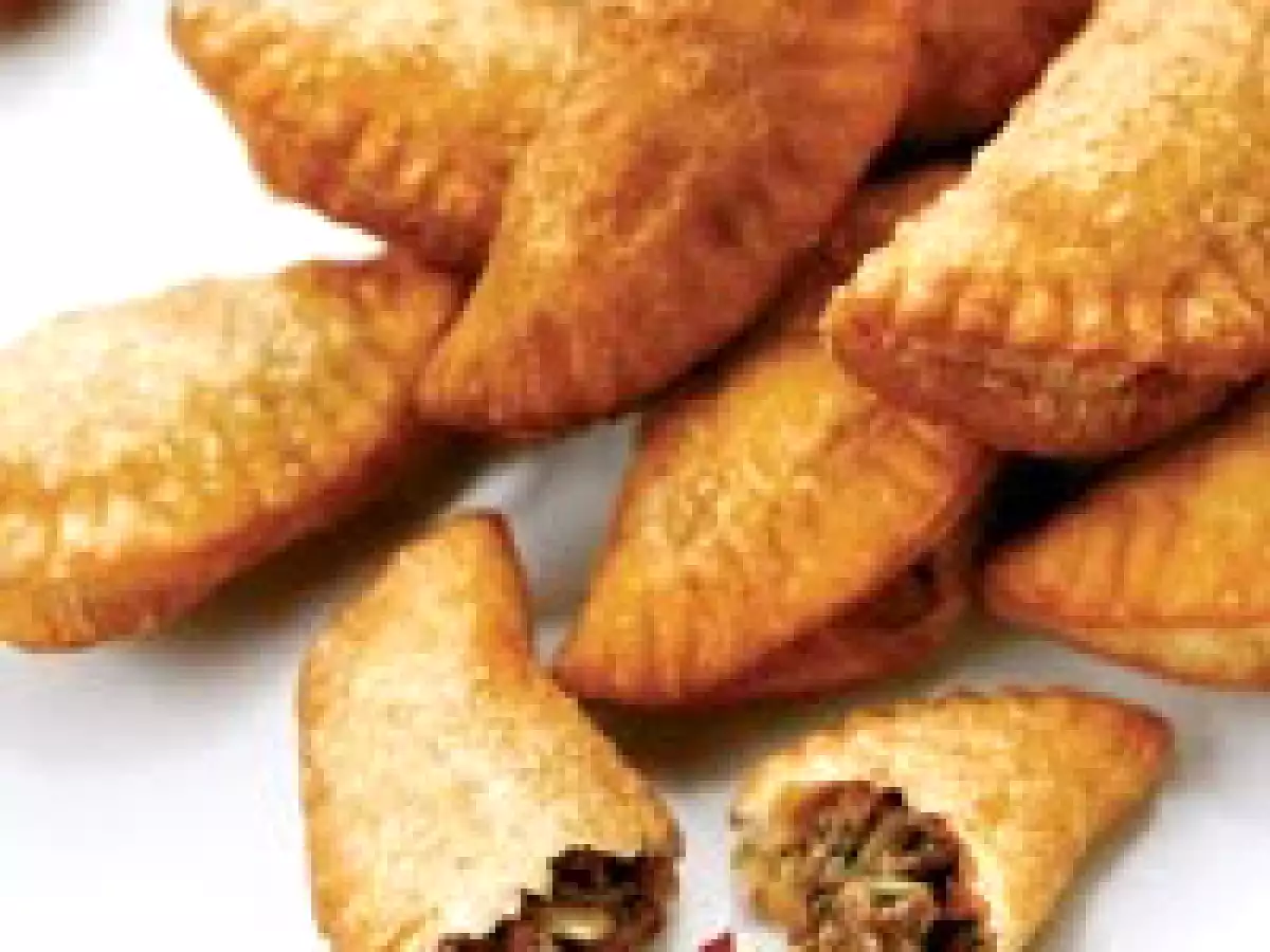 Miniature Monte Cristo w. Raspberry-Chipotle Dipping Sauce & Spiced-Beef Empanadas w. - photo 2
