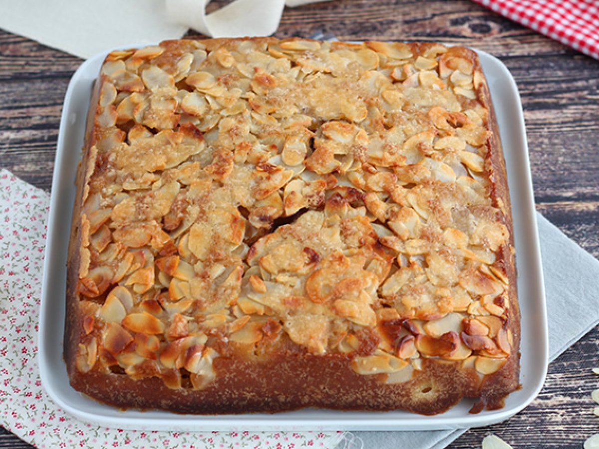 Mirabelle plum cake with almonds - photo 5