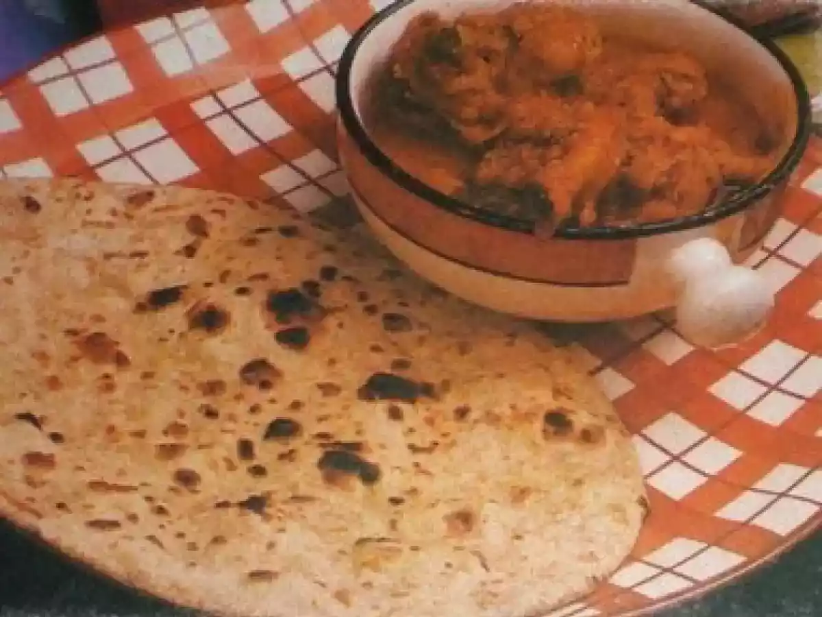 Mixed dal, Tandoori roti & Punjabi chicken masala - photo 2
