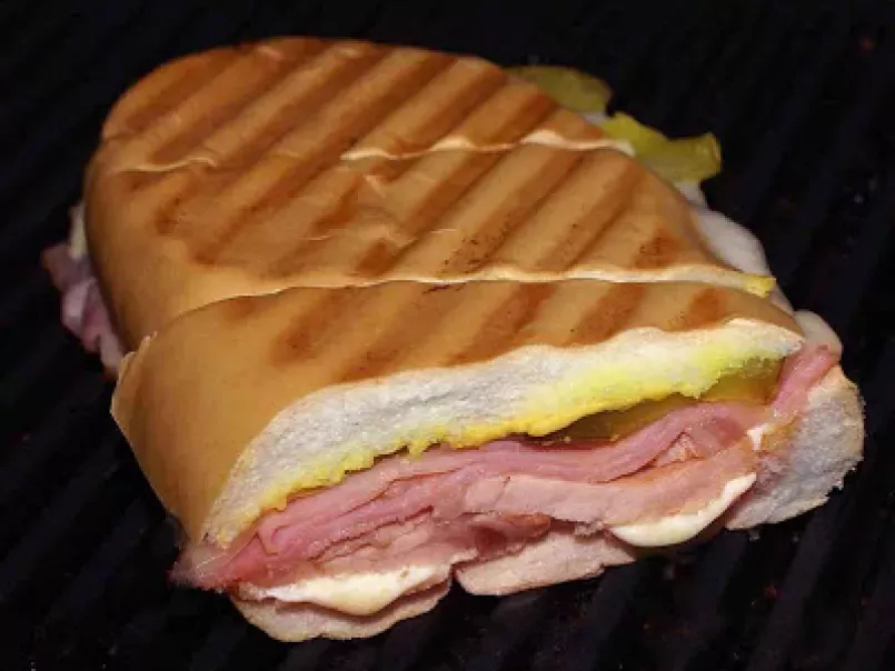 Mixto Sandwich (Cuban Sandwich)
