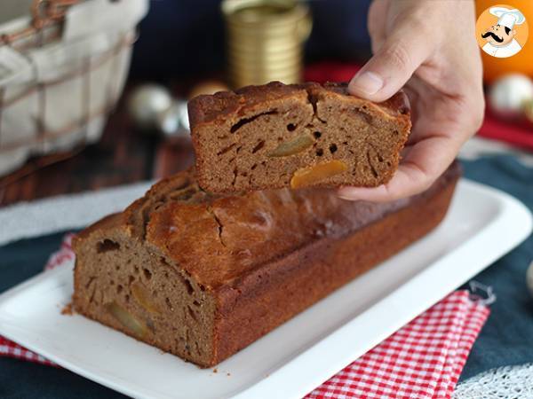 Moist gingerbread cake