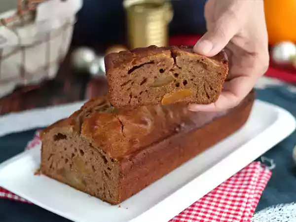 Recipe Moist gingerbread cake