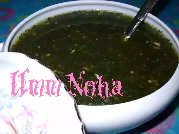 Egyptian molokhia recipe: a healthy homemade classic dish