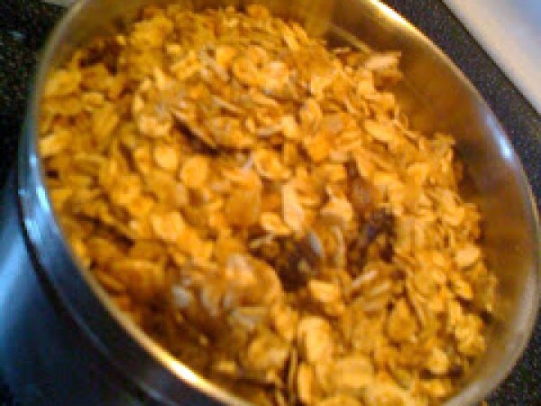 Mom's Granola- Courtesy of Alicia Silverstone's mom