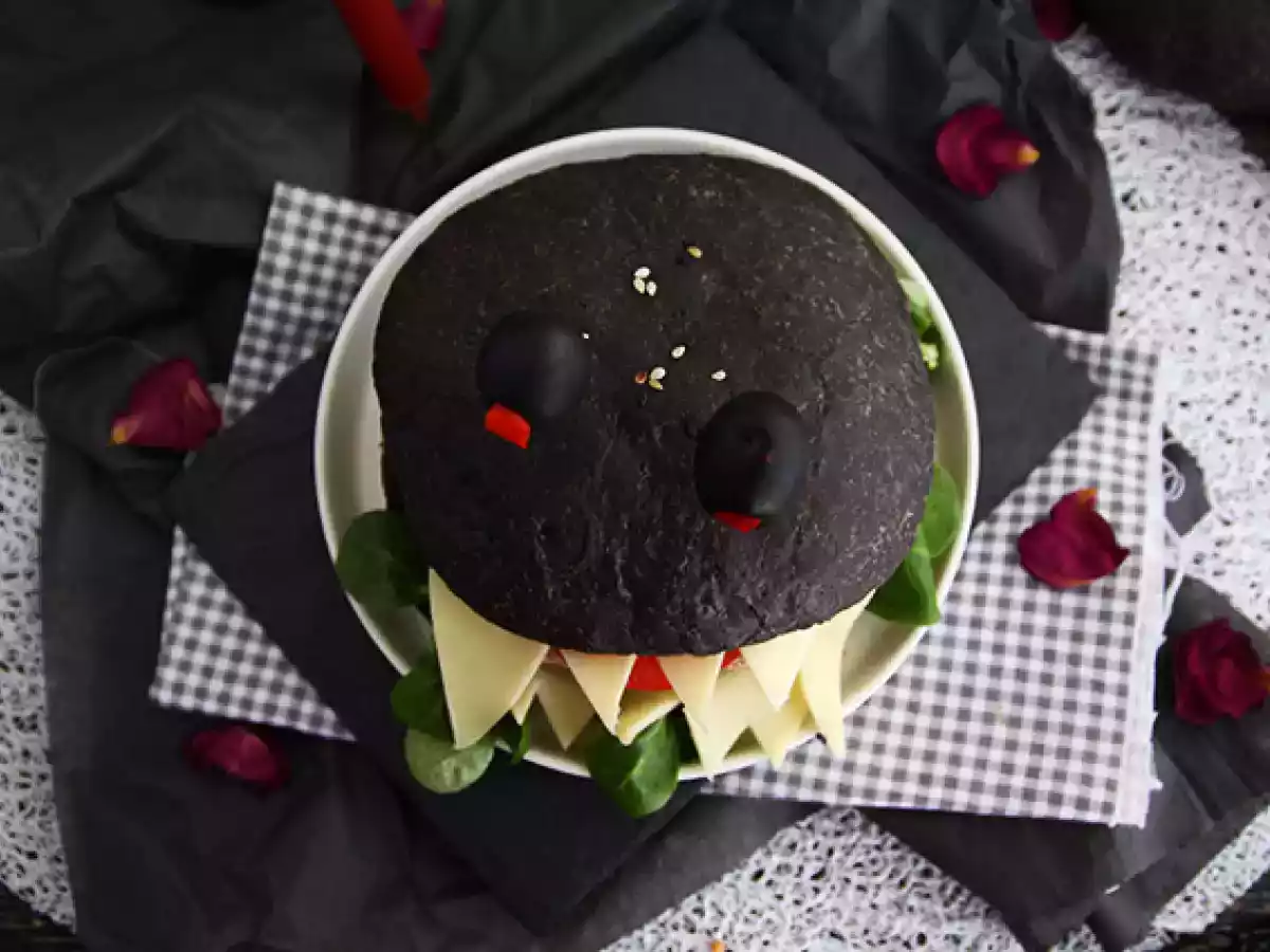 Monster burger for halloween - photo 3