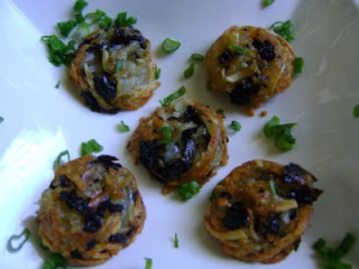 Morel Mushroom Stuffed Teriyaki Burgers and Morel Tater Tots, with Roasted Garlic - photo 4