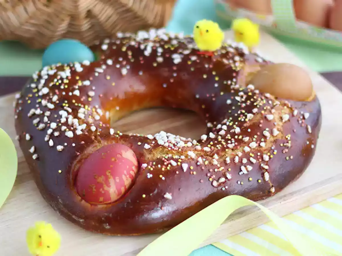 Mouna, traditional easter brioche