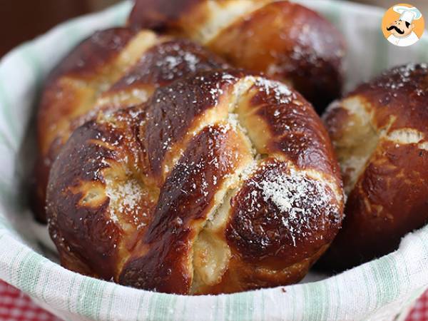 Mozzarella and rosemary pretzels - photo 2