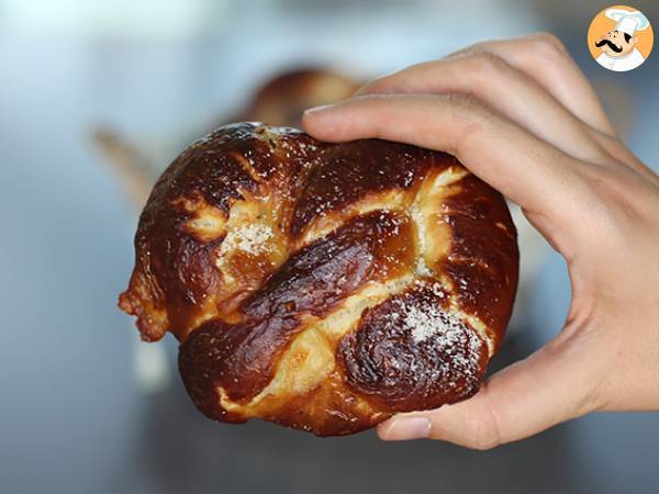 Mozzarella and rosemary pretzels - photo 3