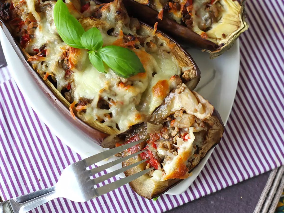 Mozzarella-Gratinated Stuffed Eggplants - photo 4