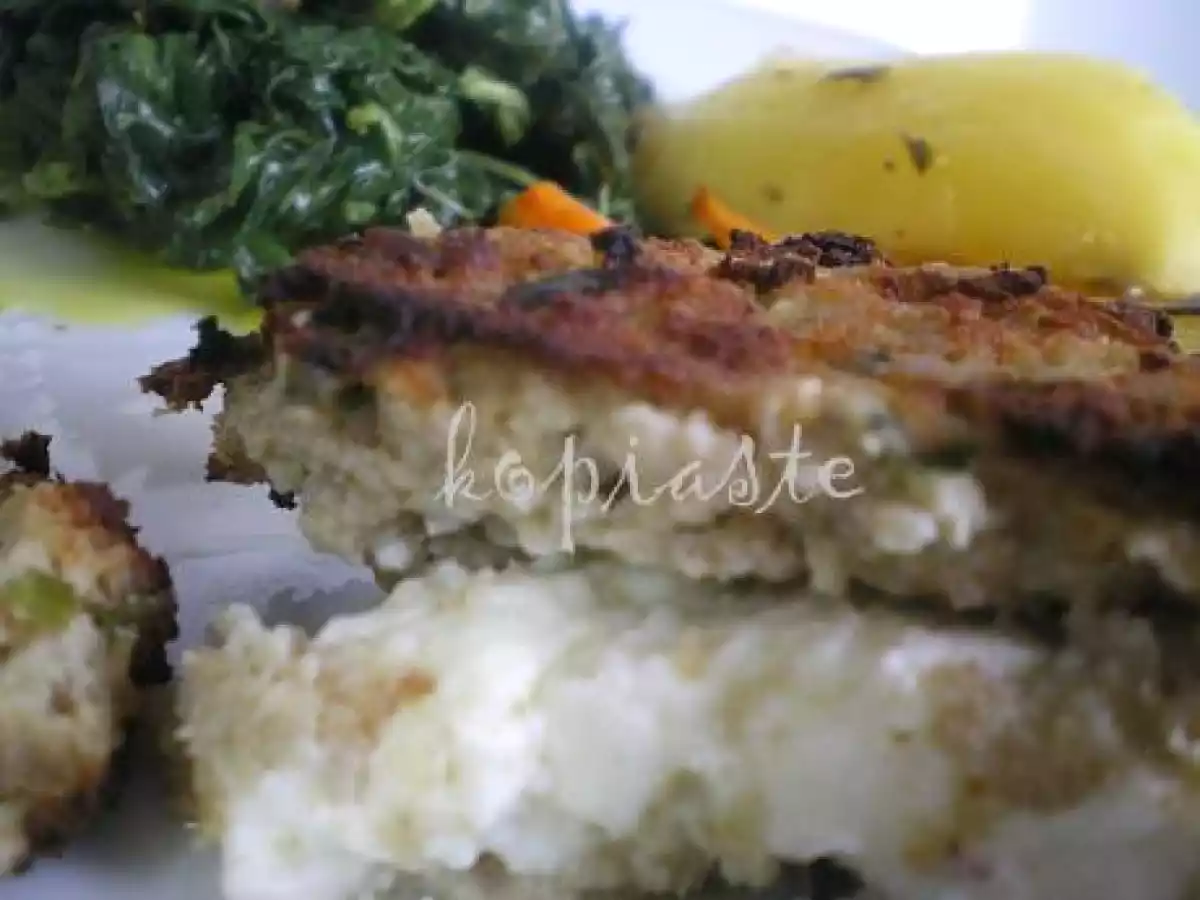 Mpiftekia (Hamburgers) with Vlita and Garlicky Cucumber Salad - photo 3