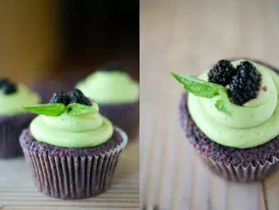 Mulberry Cupcakes & Matcha Cream Cheese Frosting