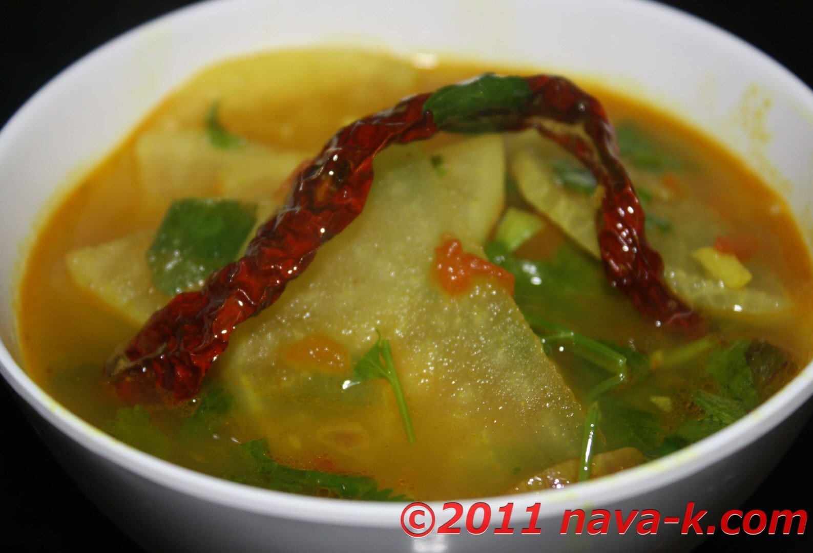 Mullangi (white radish) rasam Recipe Petitchef