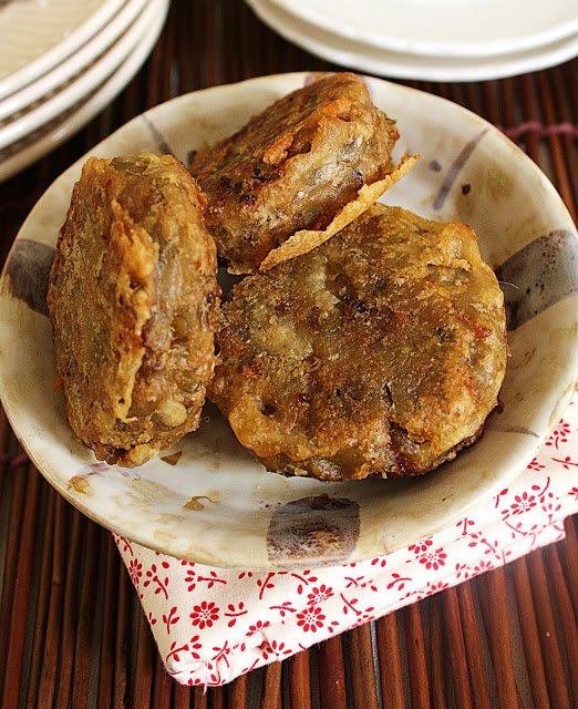 Mung bean fritters kuih kasturi Recipe Petitchef