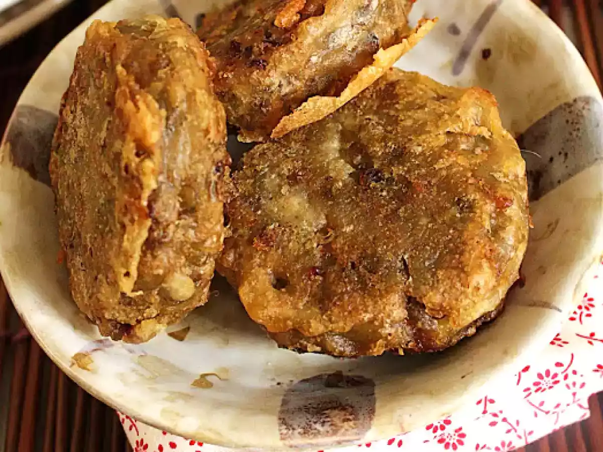 MUNG BEAN FRITTERS ~ KUIH KASTURI