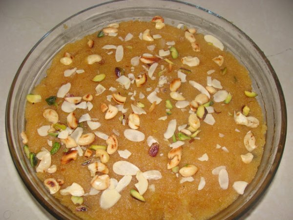 MUNG KA HALWA (SPLIT GREEN GRAM INDIAN DESSERTS)