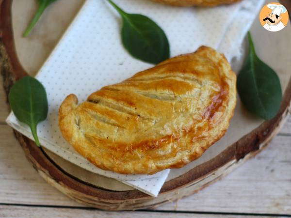 Mushroom and spinach puff pastries - photo 2