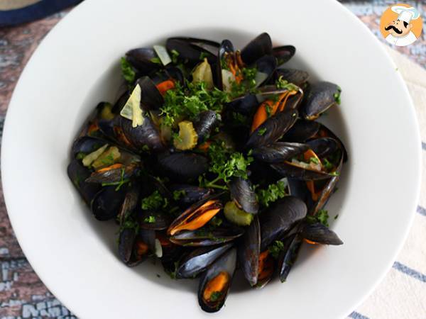 Mussels in white wine, a simple and delicious recipe - photo 4