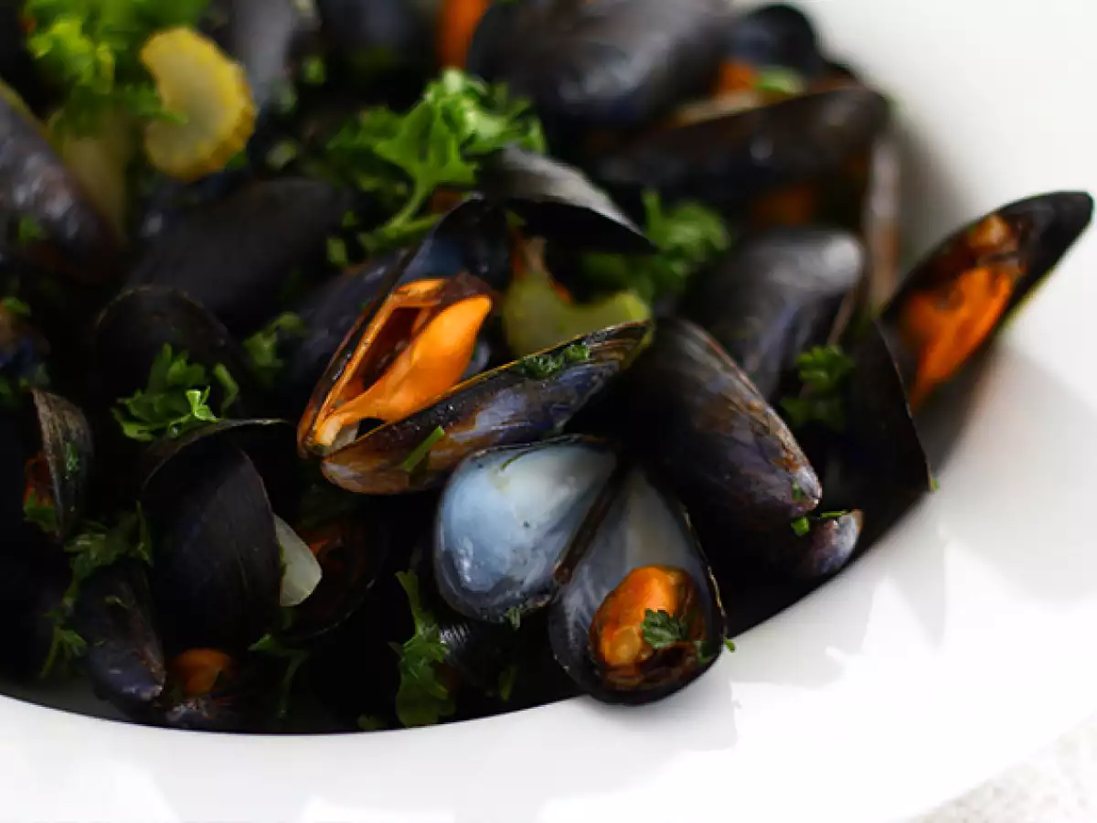 Mussels marinière, a simple and delicious recipe - photo 2