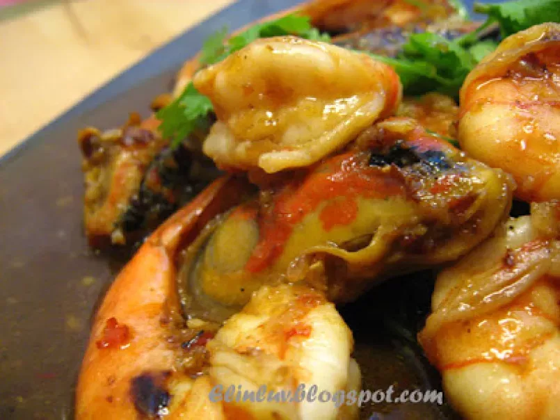 Mussels & Shrimps In Thai Chilli Sauce - photo 2