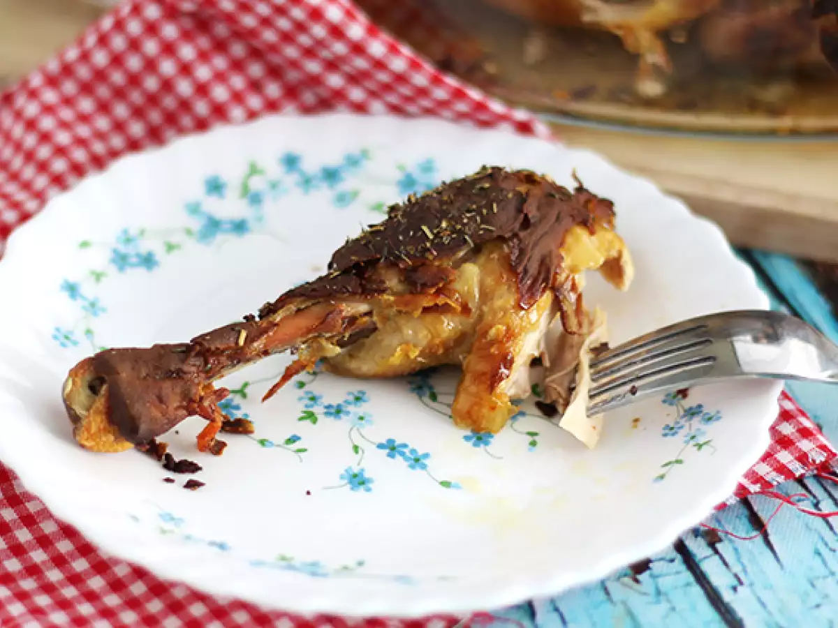 Mustard and herbes de Provence-crusted chicken - photo 3