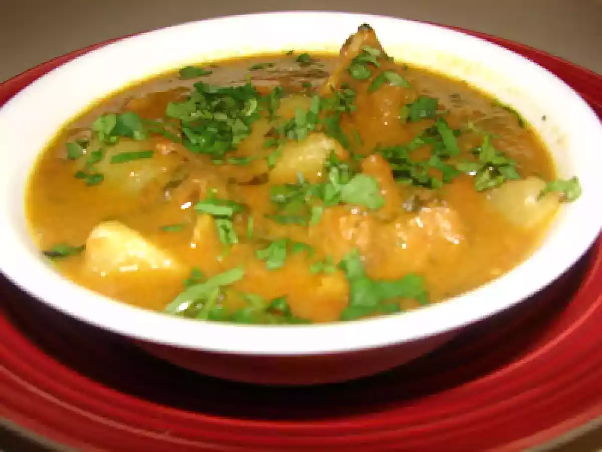 Mutton Curry/ Aloo Gosht