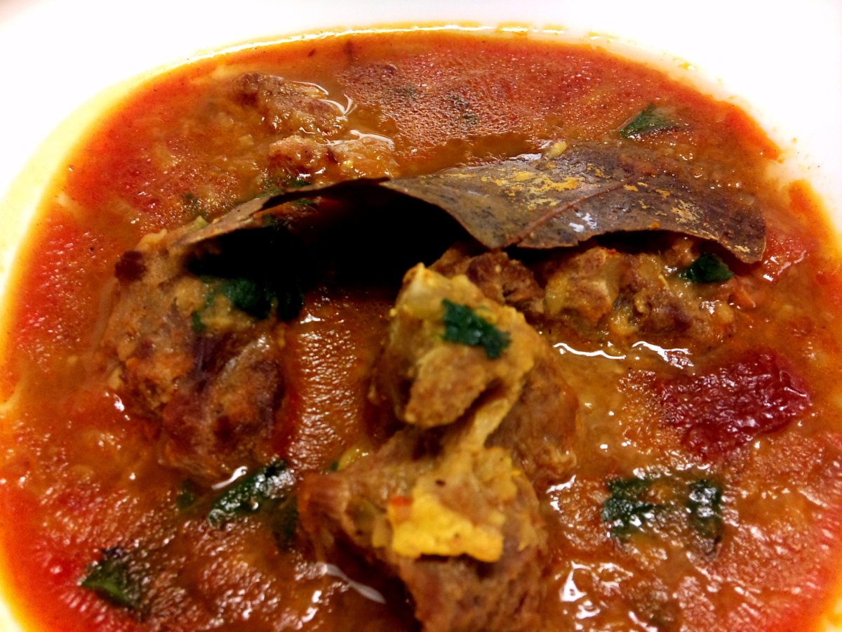 Mutton in Spicy Lentil Sauce