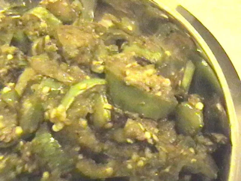 Mysore Badnekai -Kothambari Palya/Green eggplant-Coriender Palya, photo 2