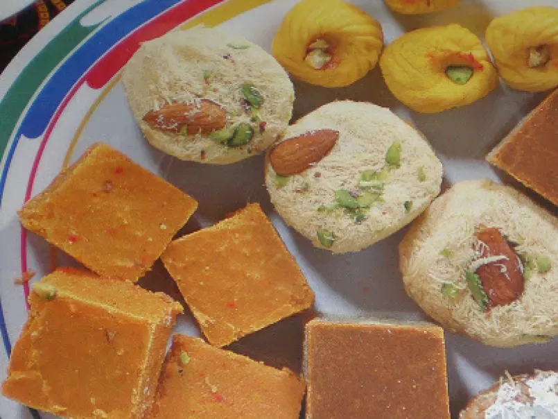 Nagpur Ka Santra ( Orange ) Barfi & Kayani Bakery's Shrewsbury Biscuit, photo 1