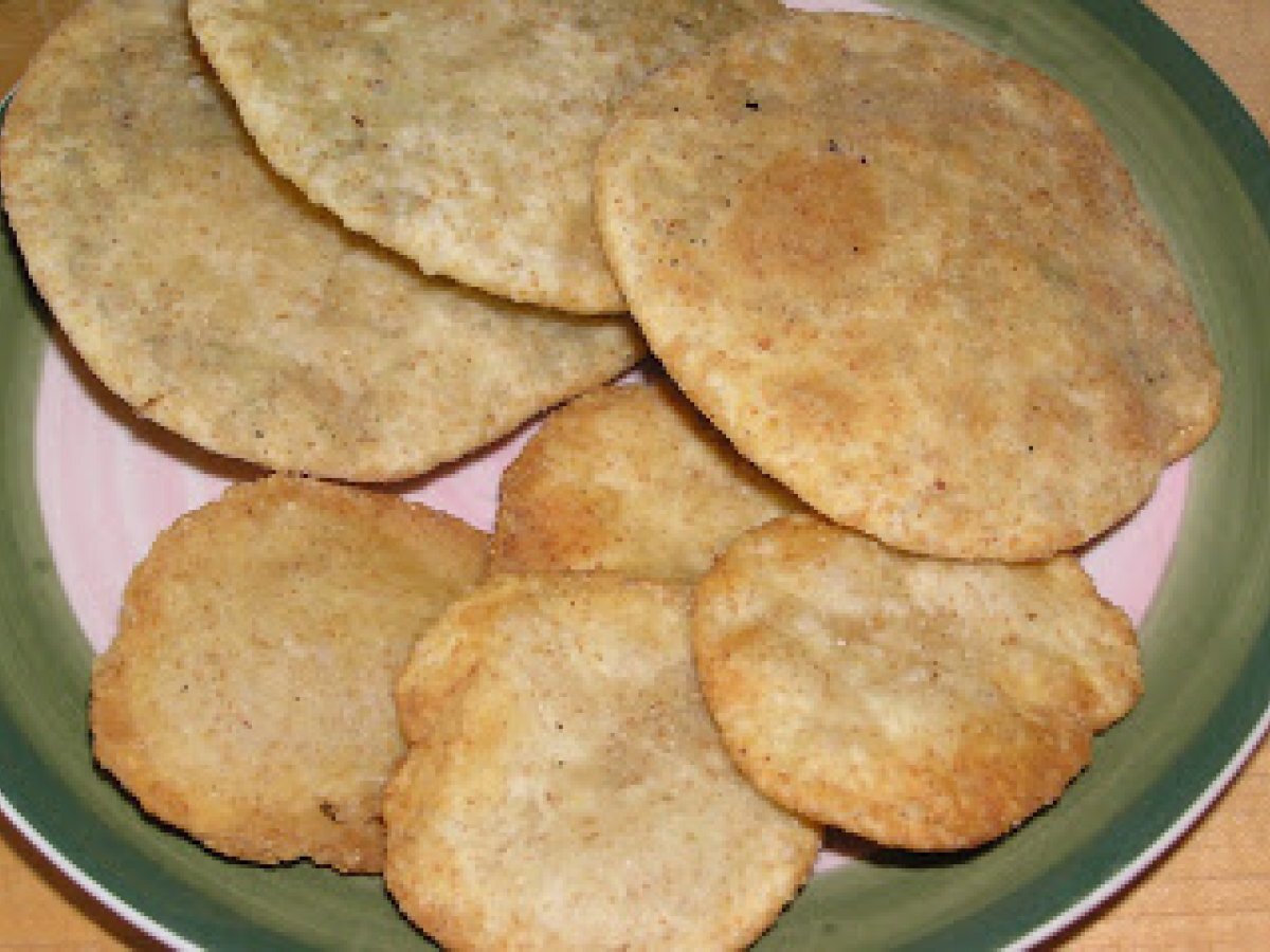 Nariyal Poori (coconut stuffed pooris) - photo 4