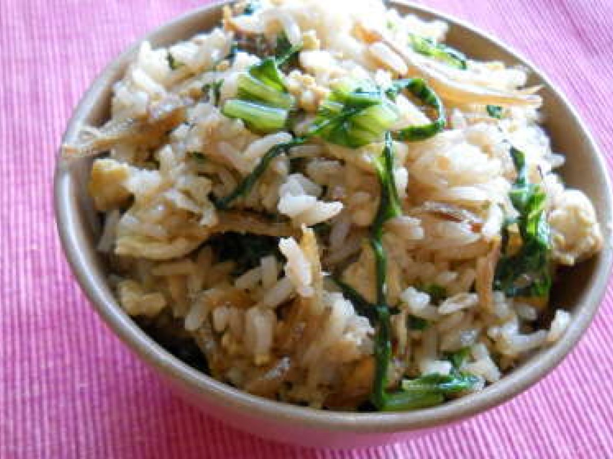 Nasi Goreng Ikan Bilis Fried Rice With Anchovies Recipe Petitchef