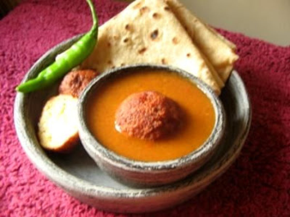 Navalkol Kofta Curry